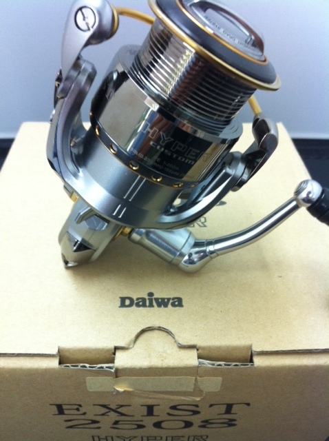 最高級スピニング入荷だお(-.-) 最高級スピニング入荷だお(-.-)