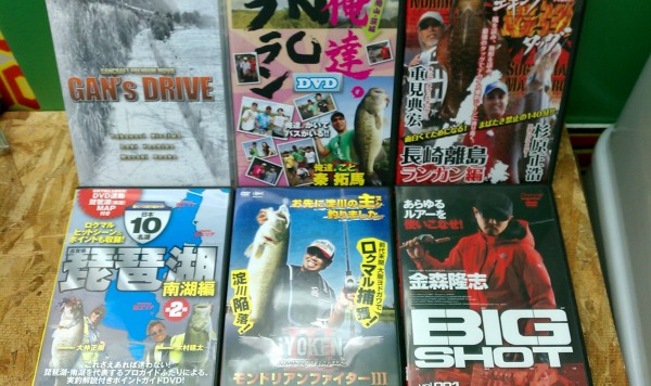 新作ＤＶＤ・大量です。（茨木店）