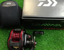 12 イグジスト2506 & T3 AIR 8.6L-TW 入荷 (大東店) 12 イグジスト2506 & T3 AIR 8.6L-TW 入荷 (大東店)