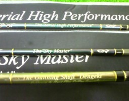 エバーグリーン・テムジンロッド７本　ルアー大量！！（茨木店）