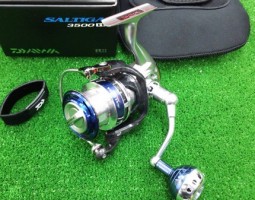 ソルティガ/イグジスト/セルテート/レオブリッツ/大量ルアー/最新ＤＶＤ（豊中店）