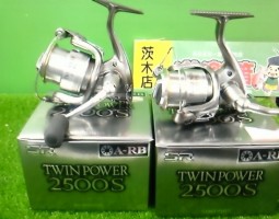 シマノ・０５ツインパワー　ルアー大量！最新ＤＶＤ　（茨木店）