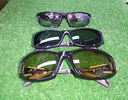 偏光サングラス&人気ルアー 大量です。(茨木店) 偏光サングラス&人気ルアー 大量です。(茨木店)