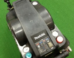 マキタ　エアコンプレッサ入荷　山科店入荷情報
