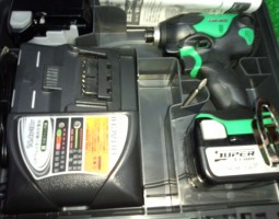 日立　インパクトドライバ　ＷＨ14ＤＳＬ2(大東店)