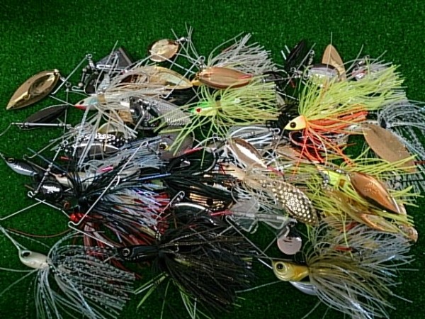 スピナーベイト大量