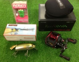 バスタックル、ジギングリール、船用ベイト、レバーブレーキ、色々入荷中～（山科店）