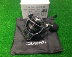 14　カルディア3520PE-H（新品）、ケイタンジグ（中古）、鉄ジグ（中古）など大量入荷（幕張店）