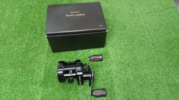 ブラックジャングル