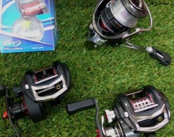 イグニス、レボエリート８、トリックスター他、入荷!!　徳島石井店