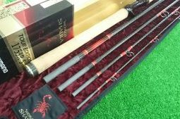 ワールドシャウラパックロッド2本・アルファスＫＴＦ・15コンクエスト・ルアー沢山（茨木店）