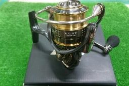 １５イグジスト・レボ エリートオーロラ・レボ ブラック６（茨木店）