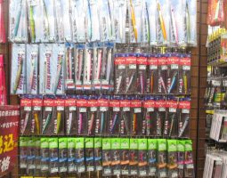 新品特価ジグなど、中古商品など、続々入荷しております！！