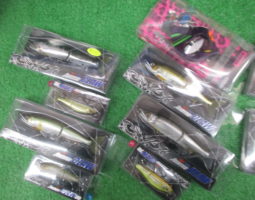 ルアー多数入荷しております！！　道楽箱山科店