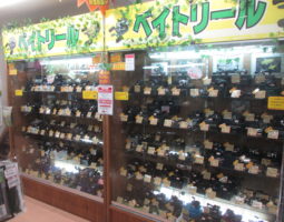 ロッドやリール充実中！！　道楽箱山科店