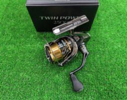 20ツインパワー 2500S、21ツインパワーXD 4000HG入荷(三田店) 20ツインパワー 2500S、21ツインパワーXD 4000HG入荷(三田店)