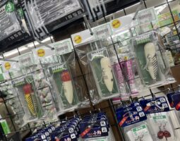 新品　マグナムトーピード、ダートマックス2.5号など続々入荷（三田店）